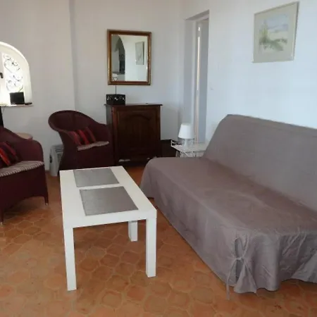 Climatisee 2 Avec Terrasse Et Garage - Fr-1-100-199 * Cavalaire-sur-Mer
